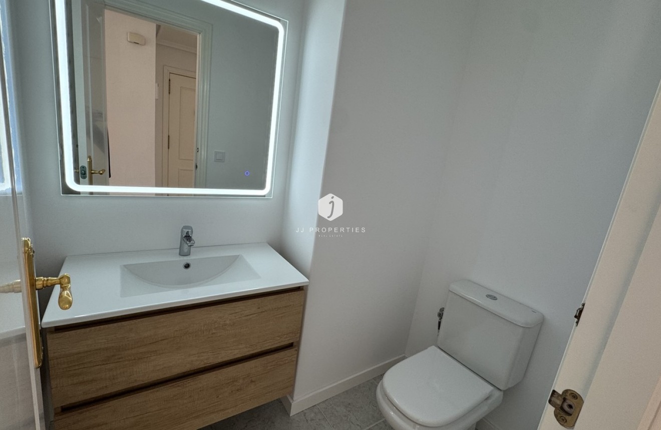 Tweedehands - Appartement / flat -
Lomas De Campoamor - Costa Blanca