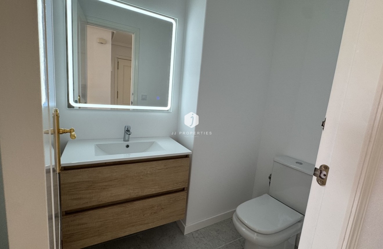 Tweedehands - Appartement / flat -
Lomas De Campoamor - Costa Blanca