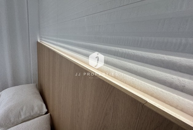 Tweedehands - Appartement / flat -
Lomas De Campoamor - Costa Blanca