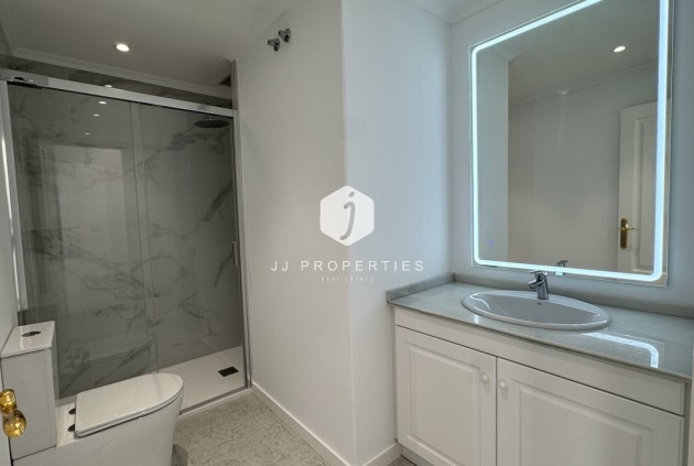 Tweedehands - Appartement / flat -
Lomas De Campoamor - Costa Blanca