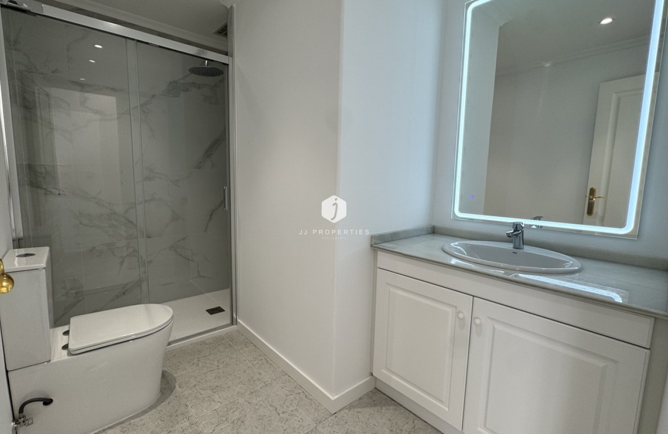 Tweedehands - Appartement / flat -
Lomas De Campoamor - Costa Blanca