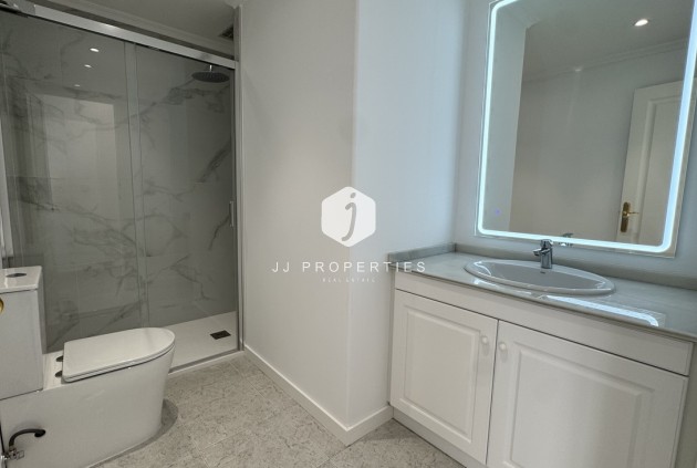 Tweedehands - Appartement / flat -
Lomas De Campoamor - Costa Blanca