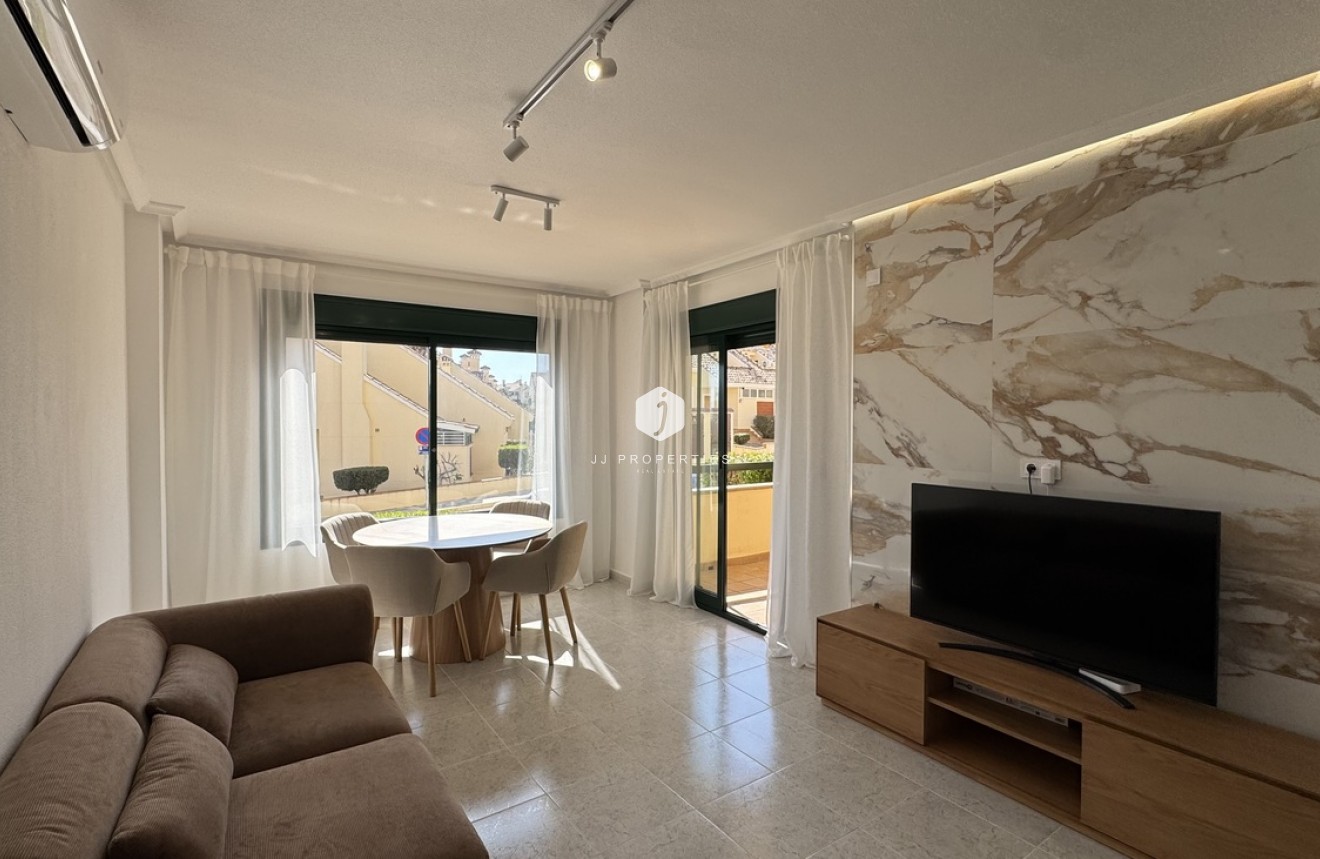 Tweedehands - Appartement / flat -
Lomas De Campoamor - Costa Blanca