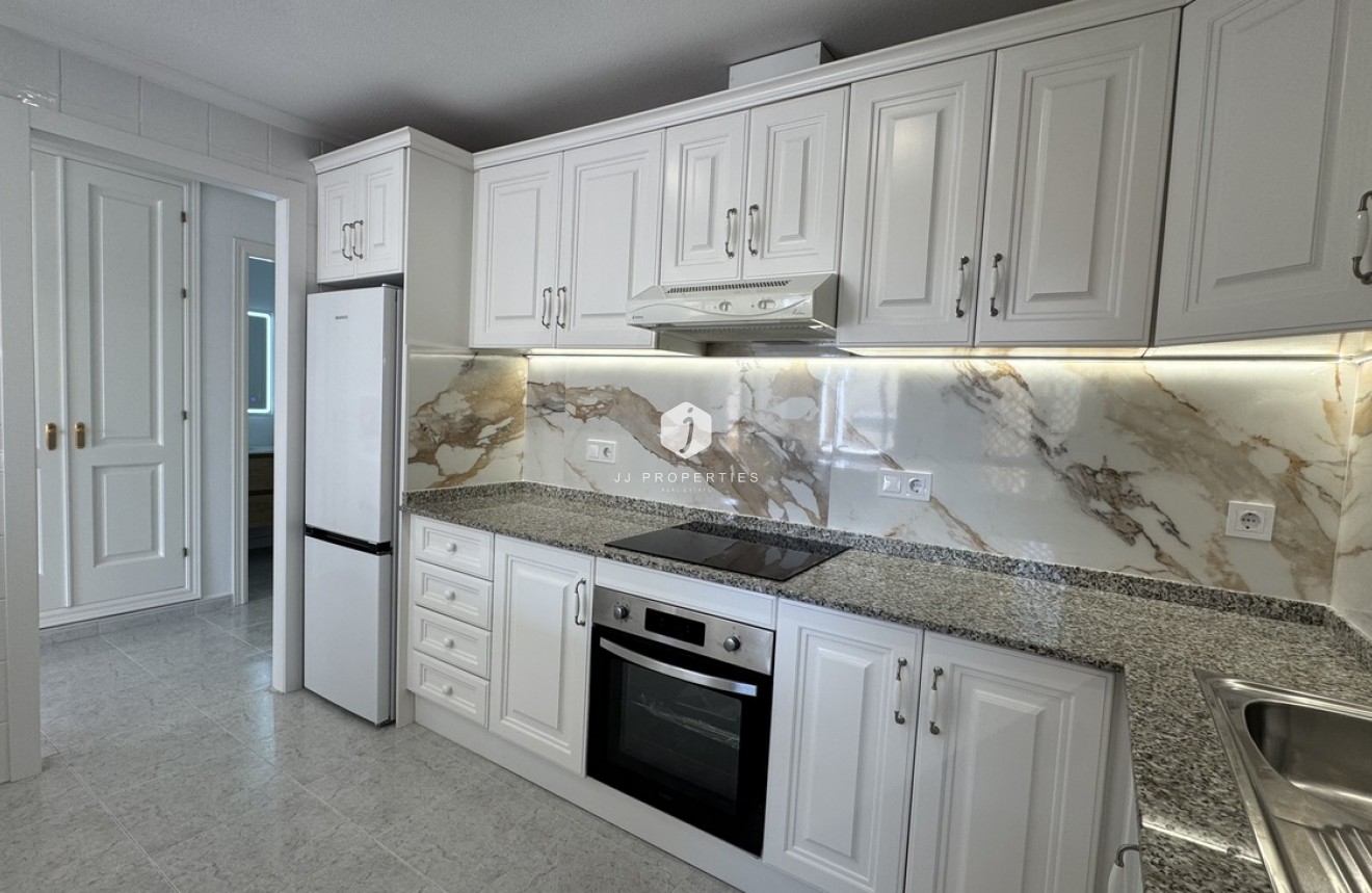 Tweedehands - Appartement / flat -
Lomas De Campoamor - Costa Blanca