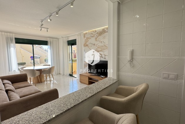 Tweedehands - Appartement / flat -
Lomas De Campoamor - Costa Blanca