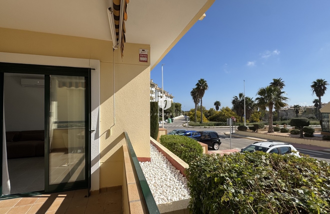 Tweedehands - Appartement / flat -
Lomas De Campoamor - Costa Blanca