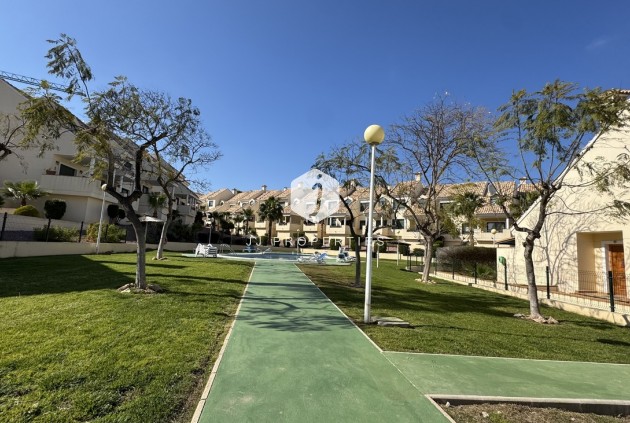 Tweedehands - Appartement / flat -
Lomas De Campoamor - Costa Blanca