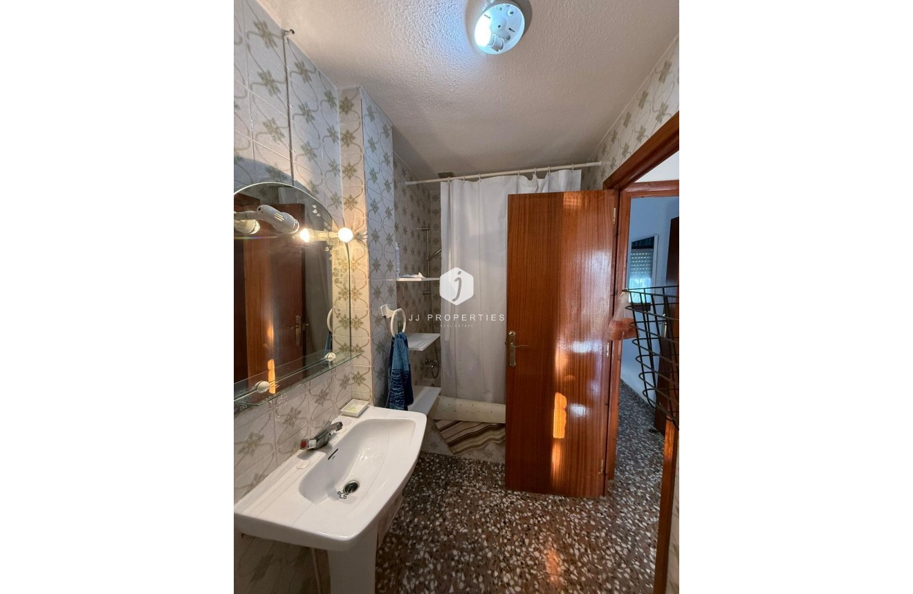 Aus zweiter Hand - Chalet -
Torrevieja - La siesta