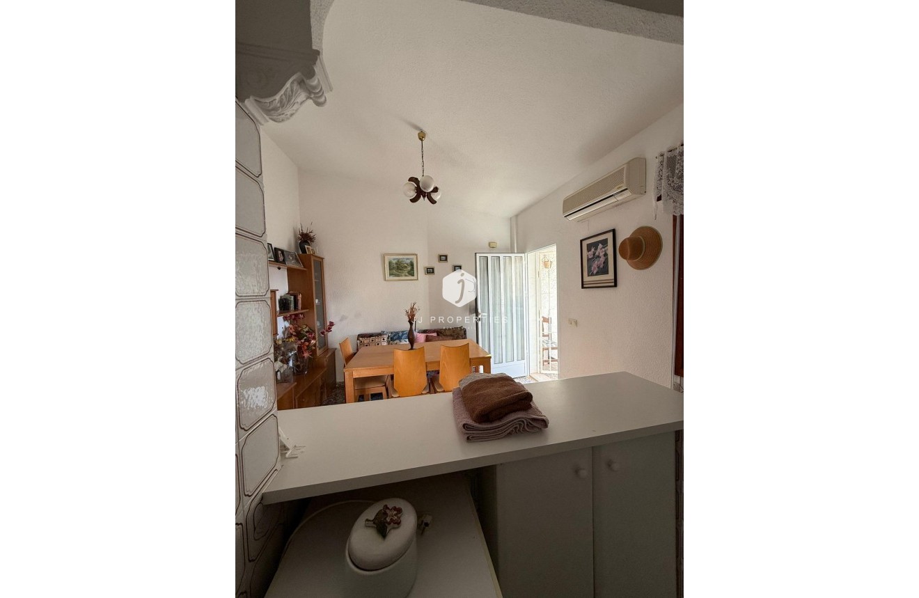 Aus zweiter Hand - Chalet -
Torrevieja - La siesta