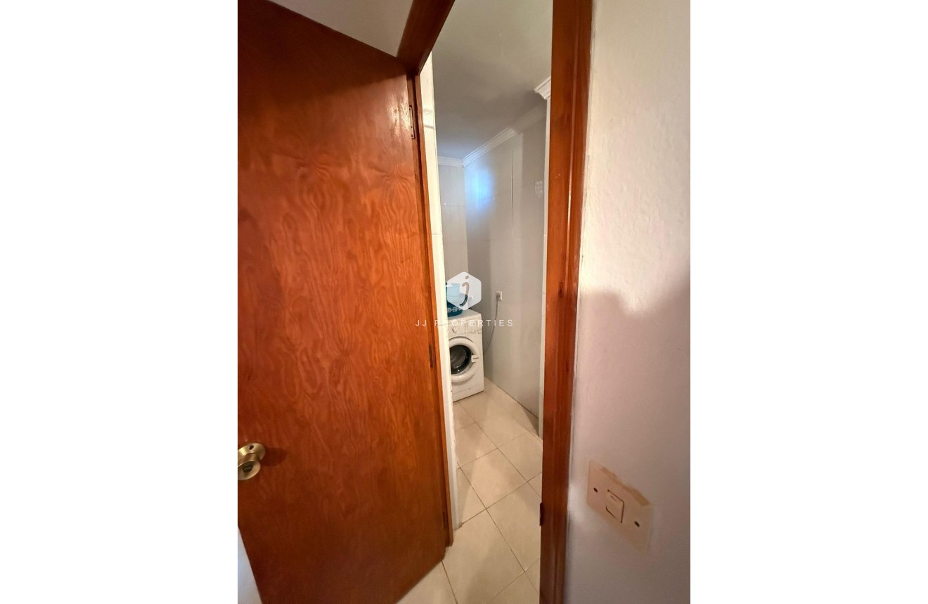 Aus zweiter Hand - Chalet -
Torrevieja - La siesta