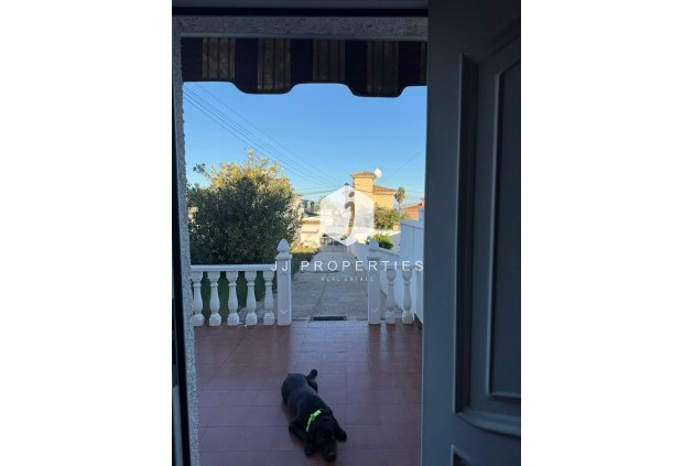 Aus zweiter Hand - Chalet -
Torrevieja - La siesta