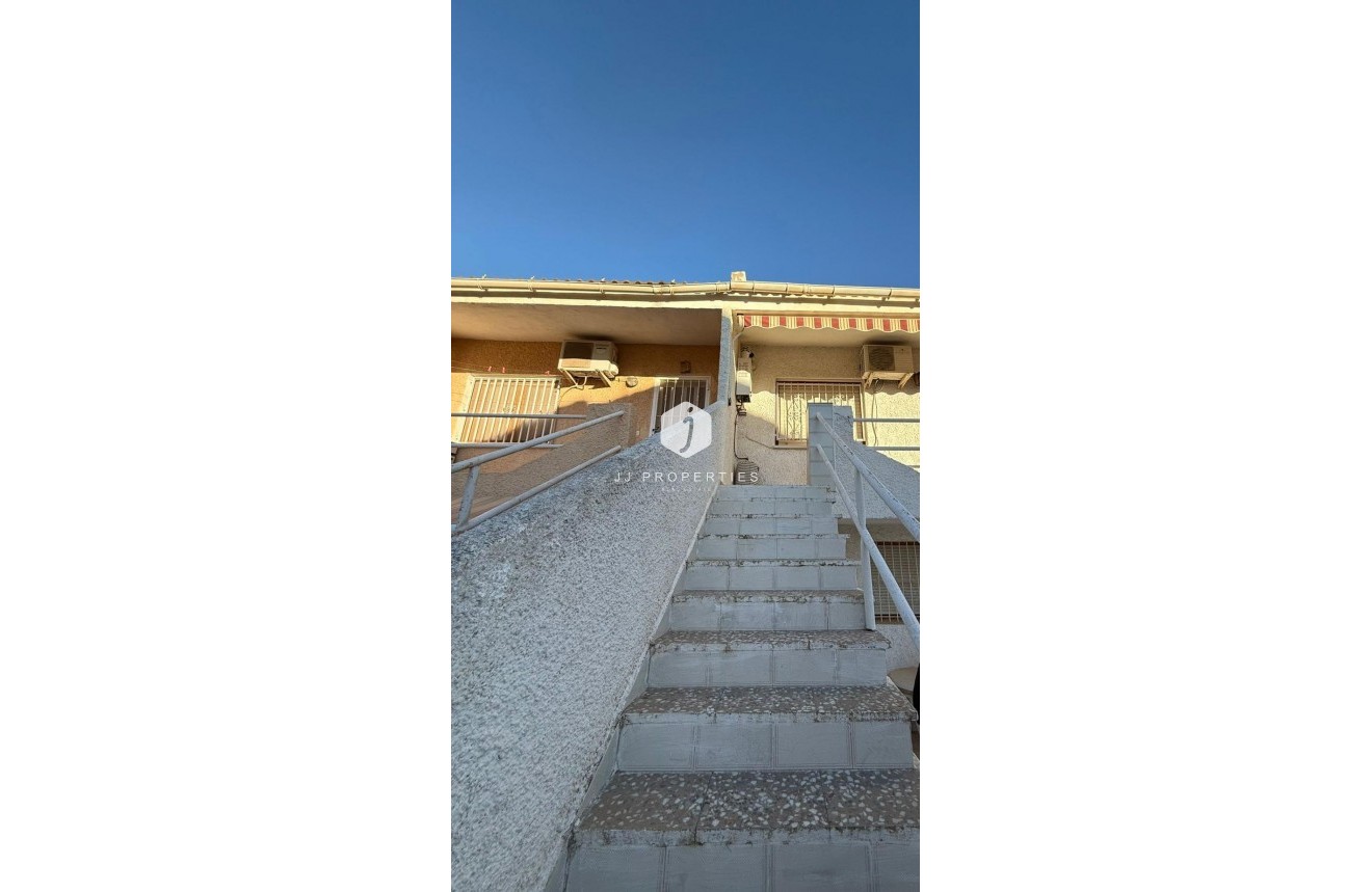 Aus zweiter Hand - Chalet -
Torrevieja - La siesta