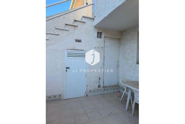 Aus zweiter Hand - Chalet -
Torrevieja - La siesta