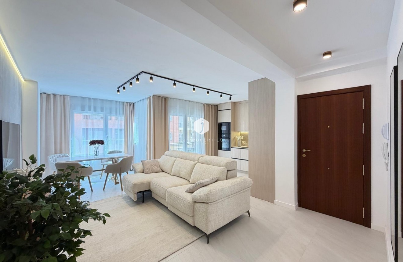 Aus zweiter Hand - Wohnung -
Torrevieja - Playa del Cura