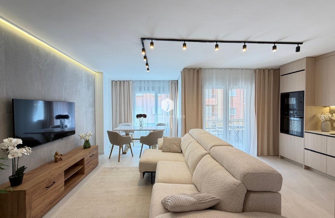 Aus zweiter Hand - Wohnung -
Torrevieja - Playa del Cura