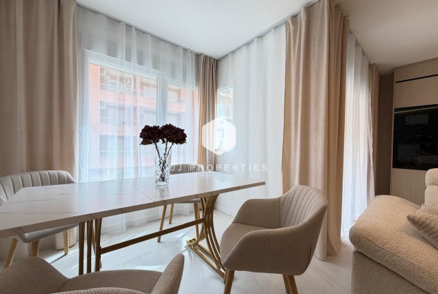 Aus zweiter Hand - Wohnung -
Torrevieja - Playa del Cura