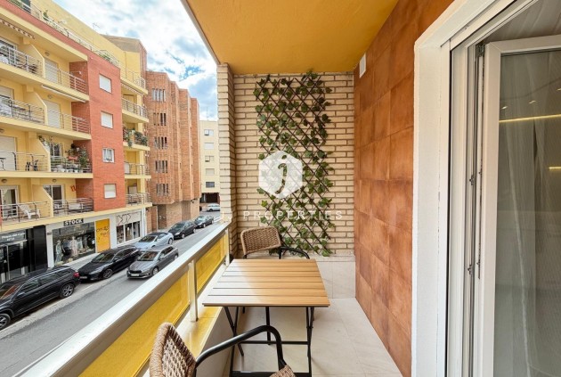 Aus zweiter Hand - Wohnung -
Torrevieja - Playa del Cura