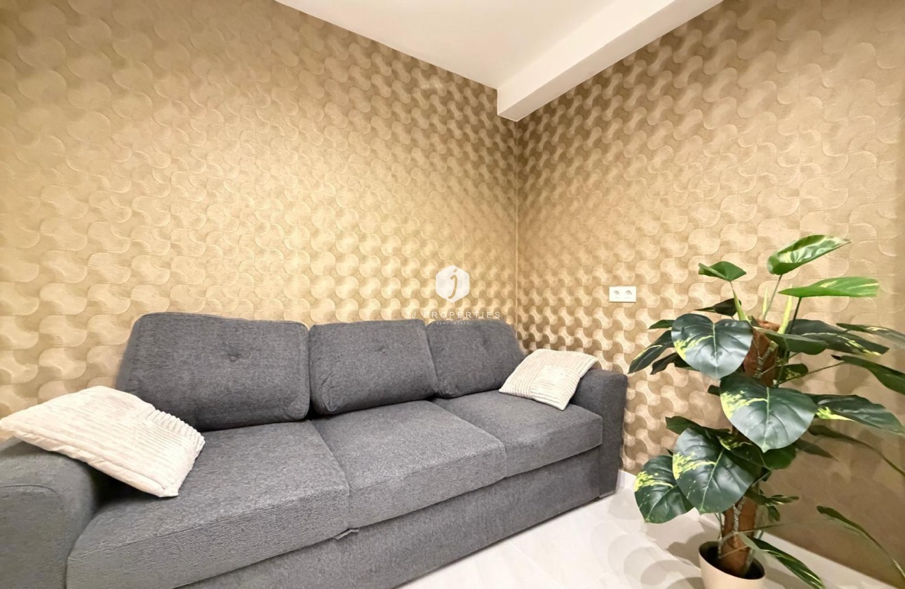 Aus zweiter Hand - Wohnung -
Torrevieja - Playa del Cura