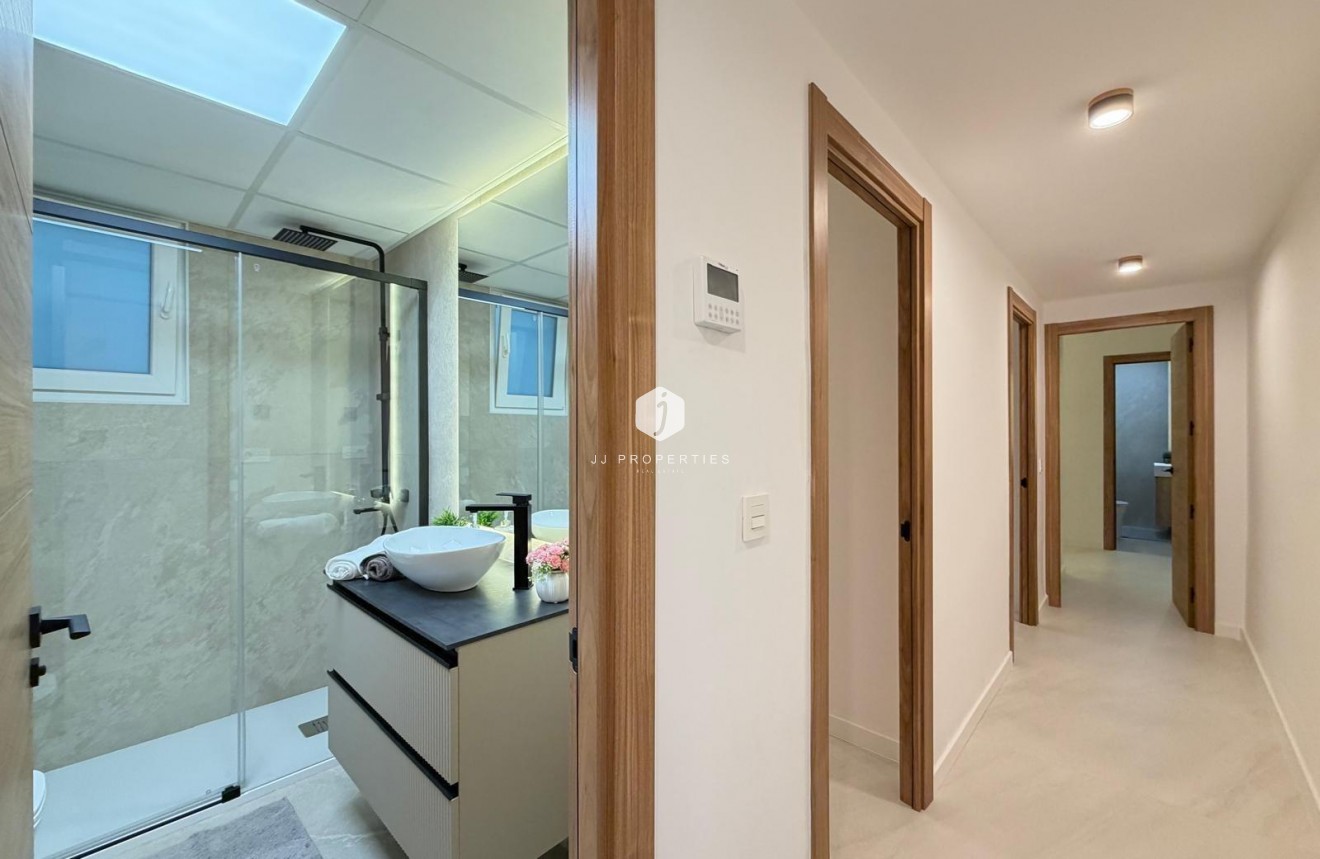 Aus zweiter Hand - Wohnung -
Torrevieja - Playa del Cura