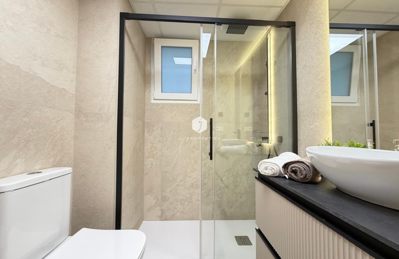 Aus zweiter Hand - Wohnung -
Torrevieja - Playa del Cura