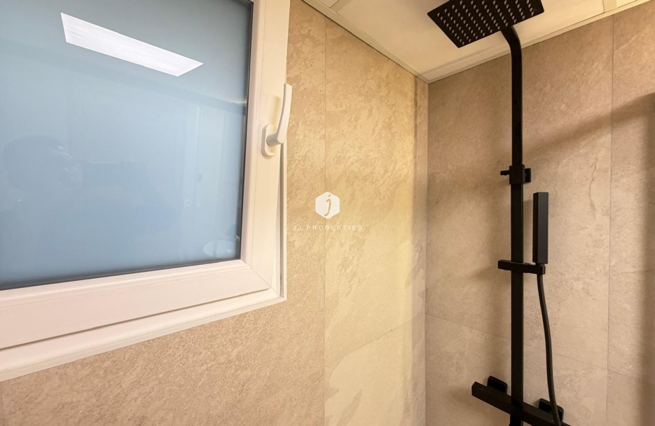 Aus zweiter Hand - Wohnung -
Torrevieja - Playa del Cura