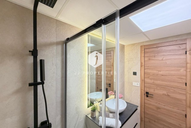 Aus zweiter Hand - Wohnung -
Torrevieja - Playa del Cura