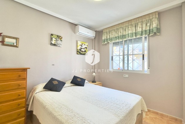 D'occasion - Bungalow -
Torrevieja - Centro