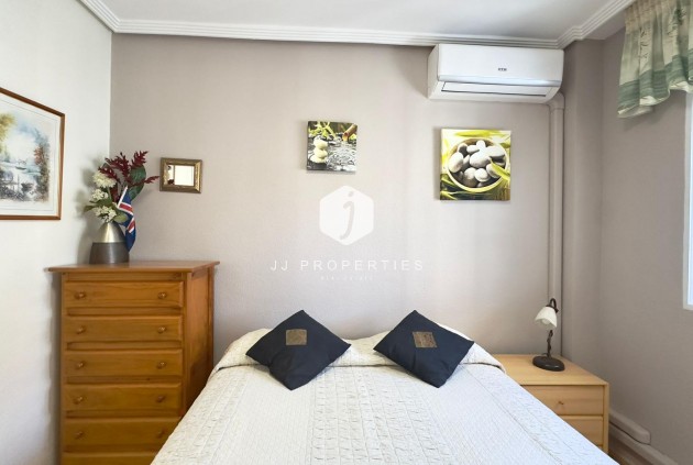 D'occasion - Bungalow -
Torrevieja - Centro