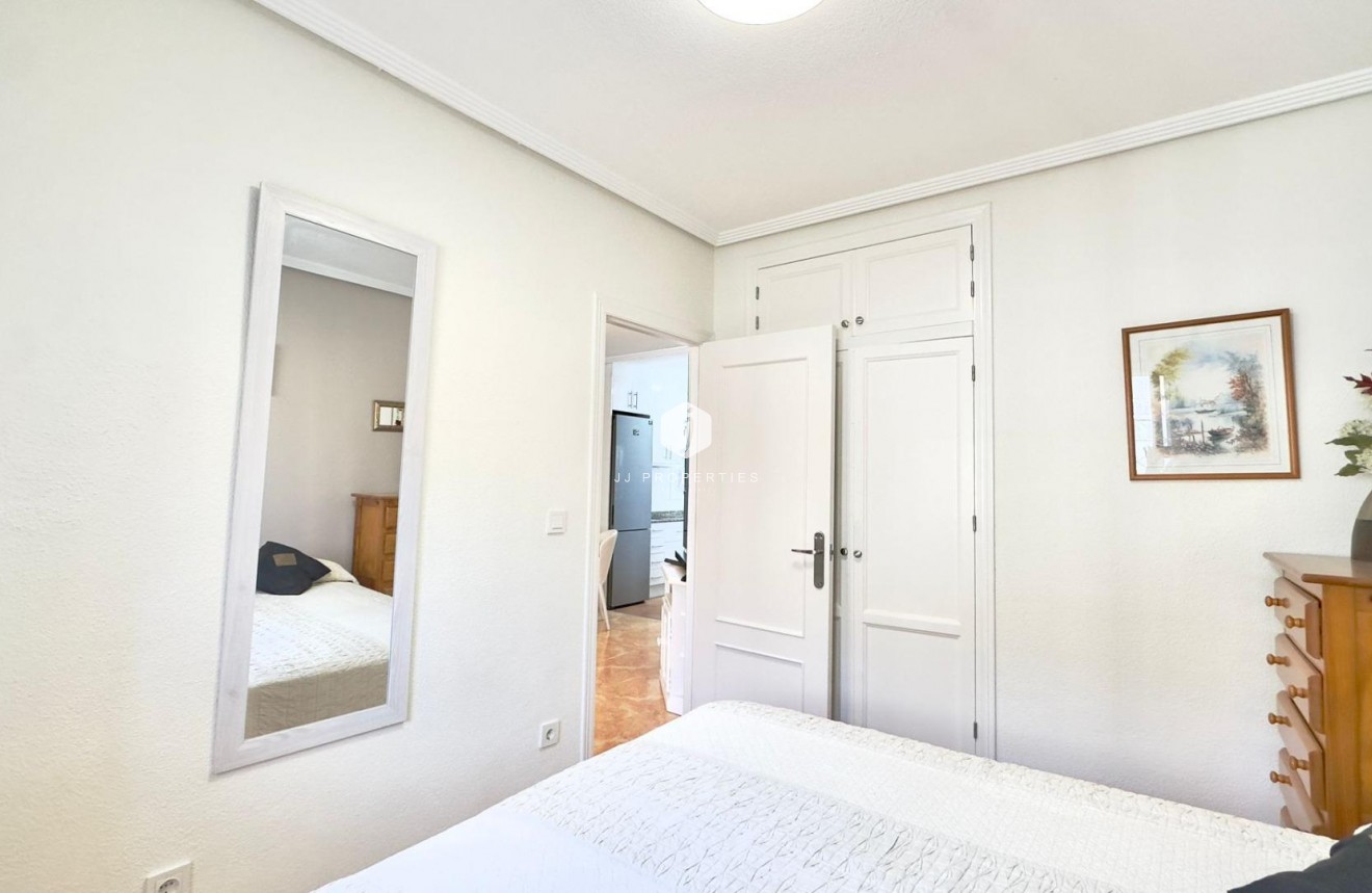 D'occasion - Bungalow -
Torrevieja - Centro