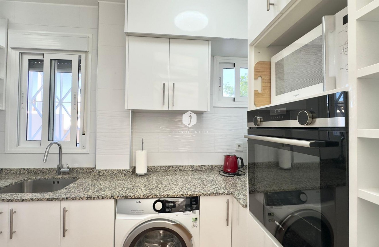 D'occasion - Bungalow -
Torrevieja - Centro