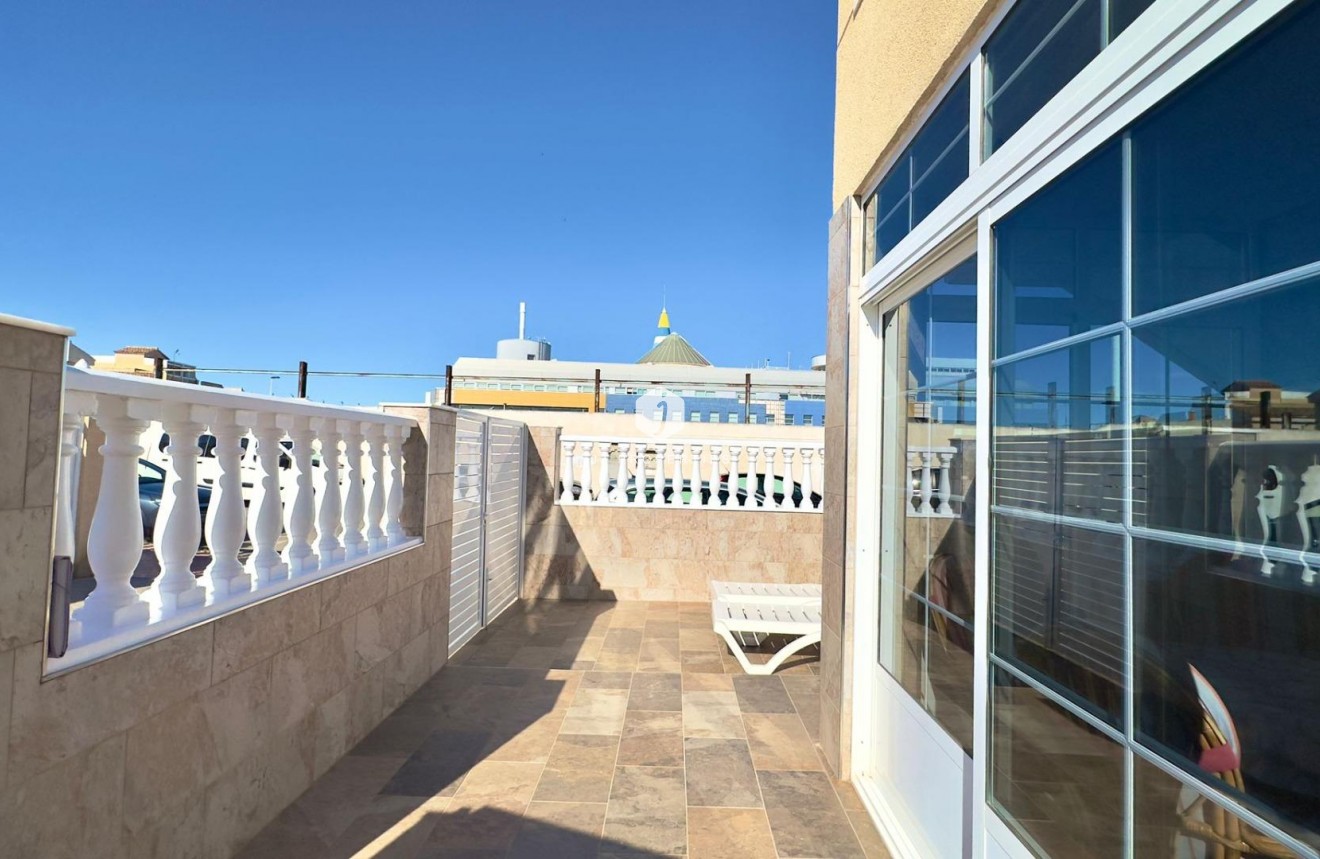 D'occasion - Bungalow -
Torrevieja - Centro