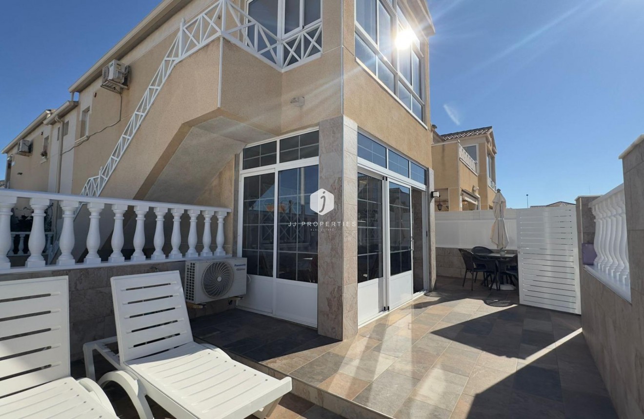 D'occasion - Bungalow -
Torrevieja - Centro