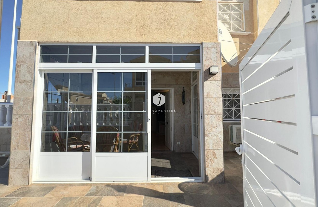 D'occasion - Bungalow -
Torrevieja - Centro