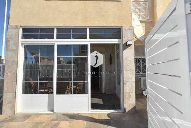 D'occasion - Bungalow -
Torrevieja - Centro