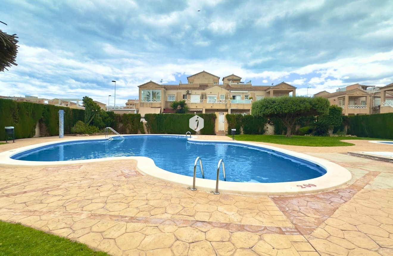 D'occasion - Bungalow -
Torrevieja - Centro