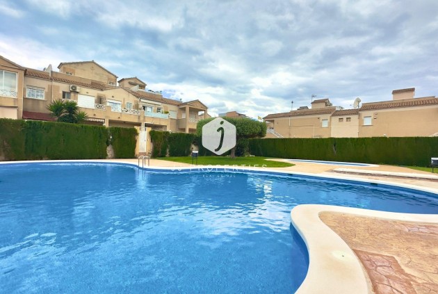 D'occasion - Bungalow -
Torrevieja - Centro