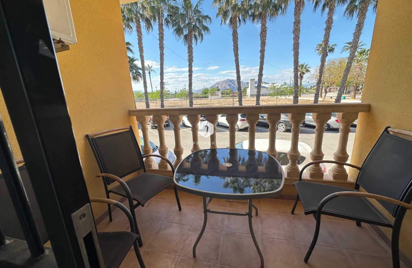 Aus zweiter Hand - Wohnung -
Jacarilla - Inland