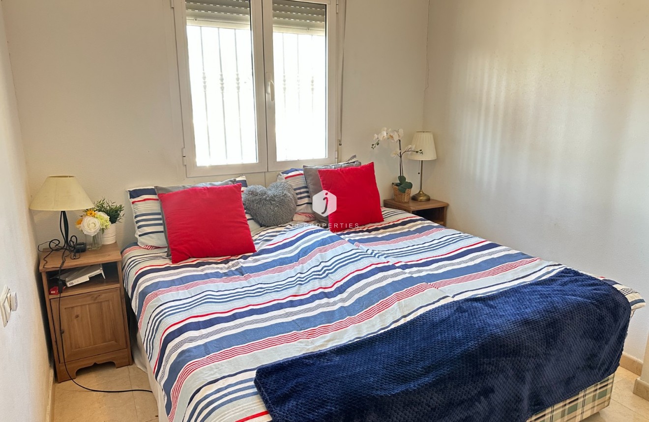 Aus zweiter Hand - Wohnung -
Jacarilla - Inland