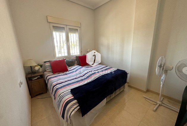 Aus zweiter Hand - Wohnung -
Jacarilla - Inland