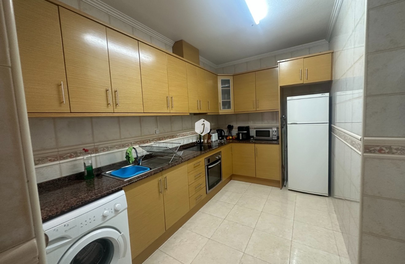 Aus zweiter Hand - Wohnung -
Jacarilla - Inland