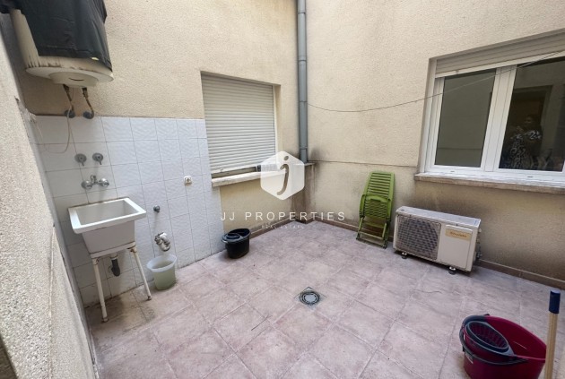 Aus zweiter Hand - Wohnung -
Jacarilla - Inland