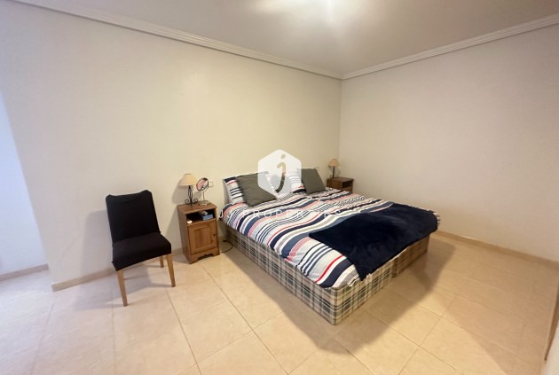 Aus zweiter Hand - Wohnung -
Jacarilla - Inland