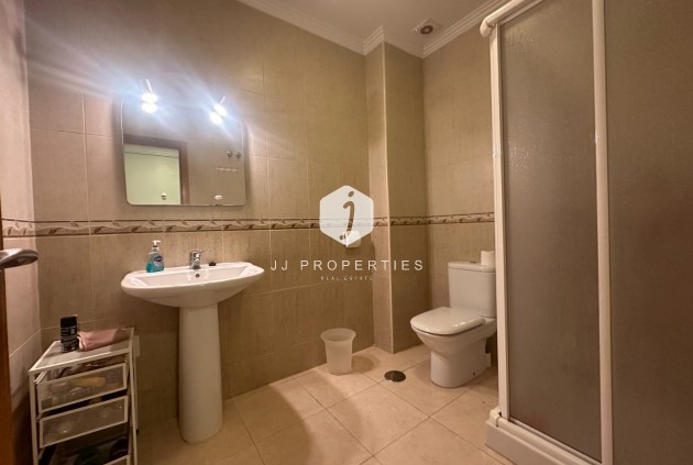 Aus zweiter Hand - Wohnung -
Jacarilla - Inland