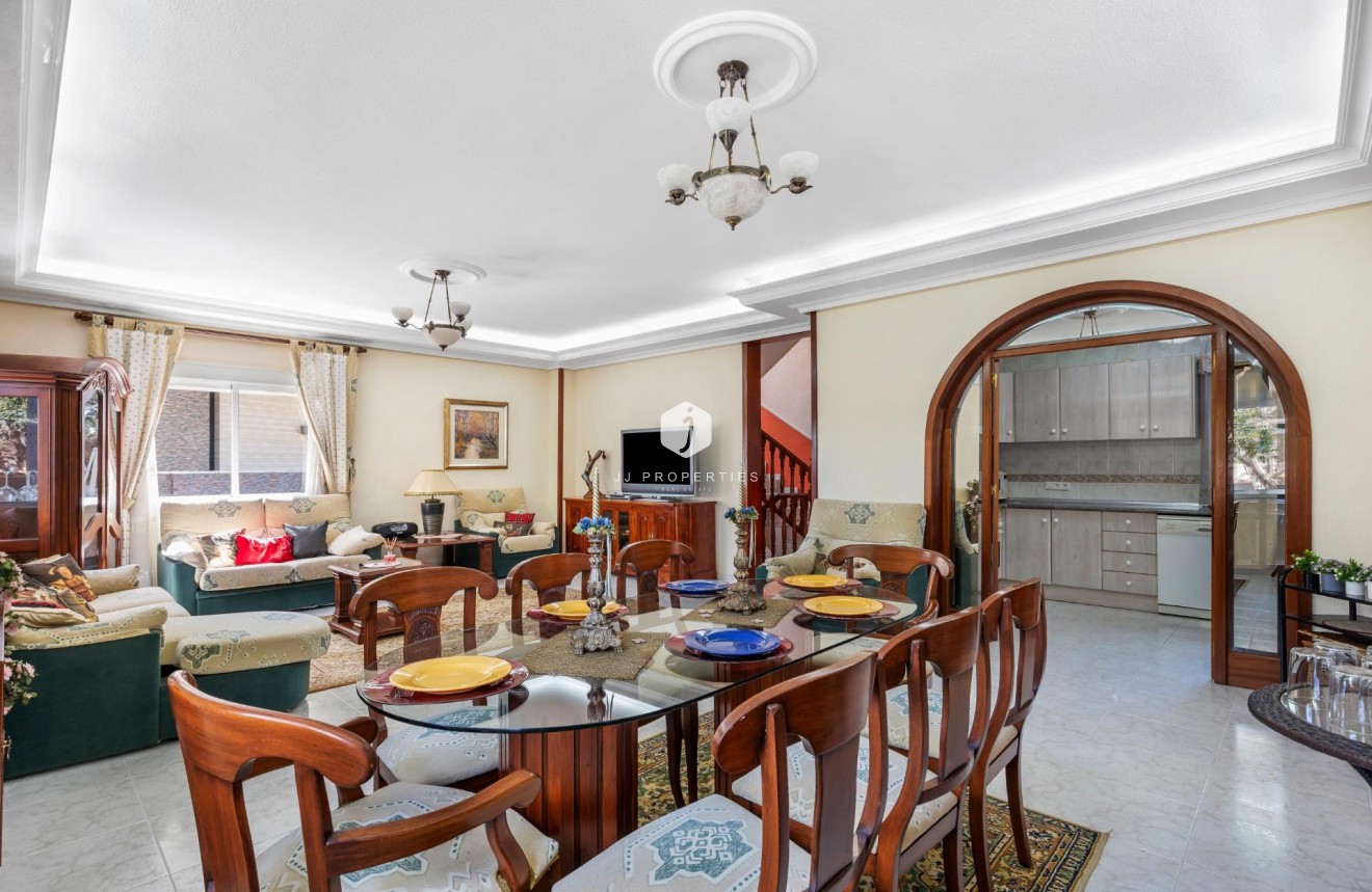 Resale - Villa -
Rojales - Pueblo Bravo