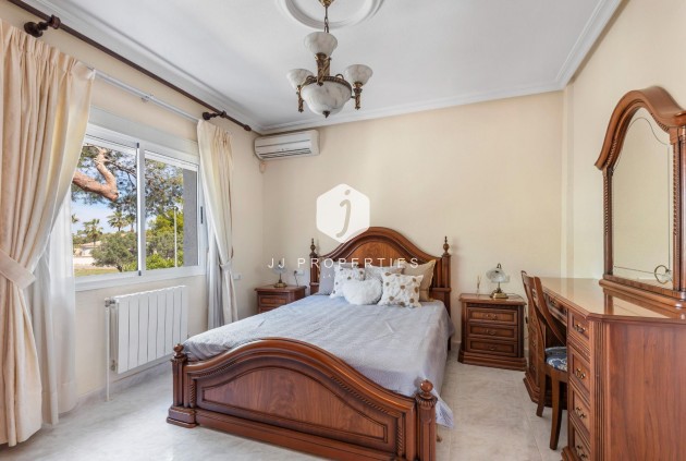 Resale - Villa -
Rojales - Pueblo Bravo