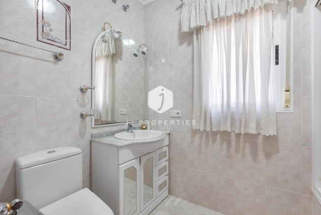 Resale - Villa -
Rojales - Pueblo Bravo