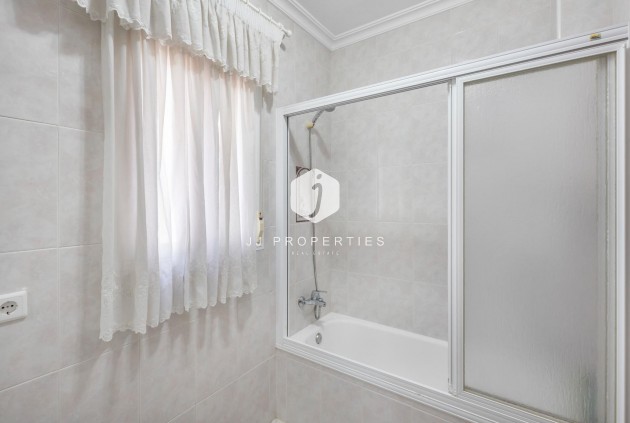 Resale - Villa -
Rojales - Pueblo Bravo