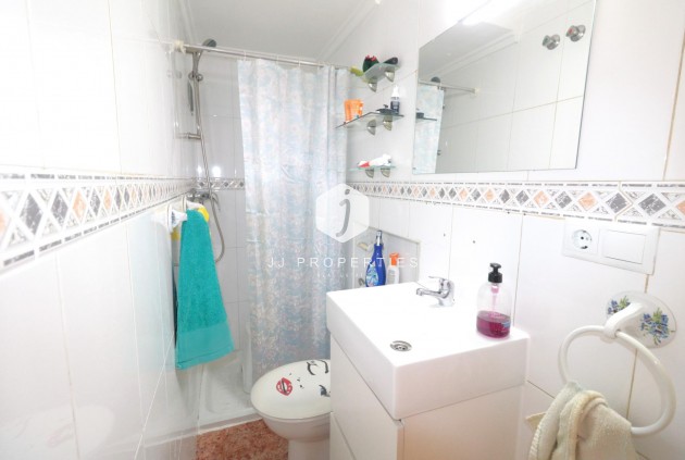 Aus zweiter Hand - Chalet -
Torrevieja - Carrefour