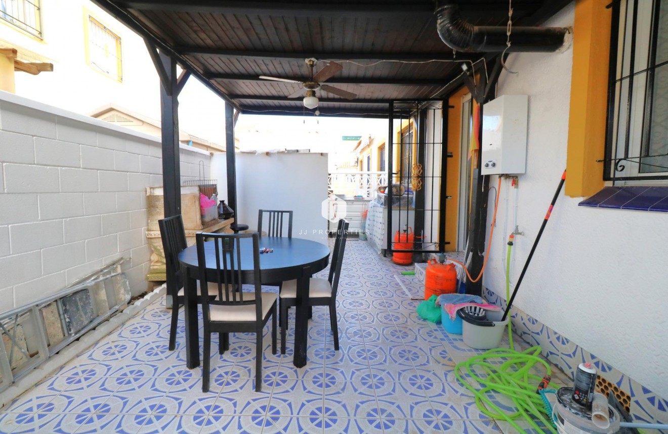 Aus zweiter Hand - Chalet -
Torrevieja - Carrefour