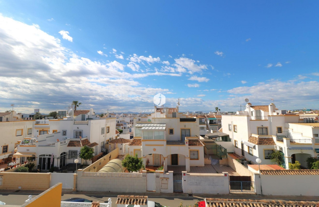 Aus zweiter Hand - Chalet -
Torrevieja - Carrefour